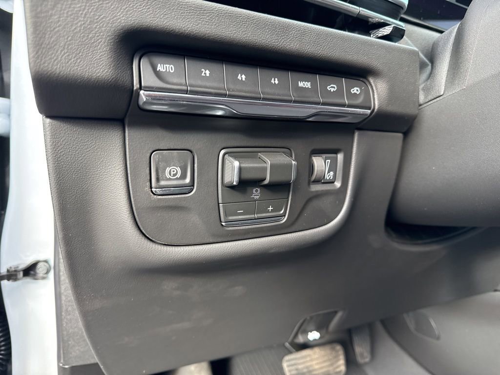 Used 2026 Cadillac Escalade Sport w/ Touring Package image 25