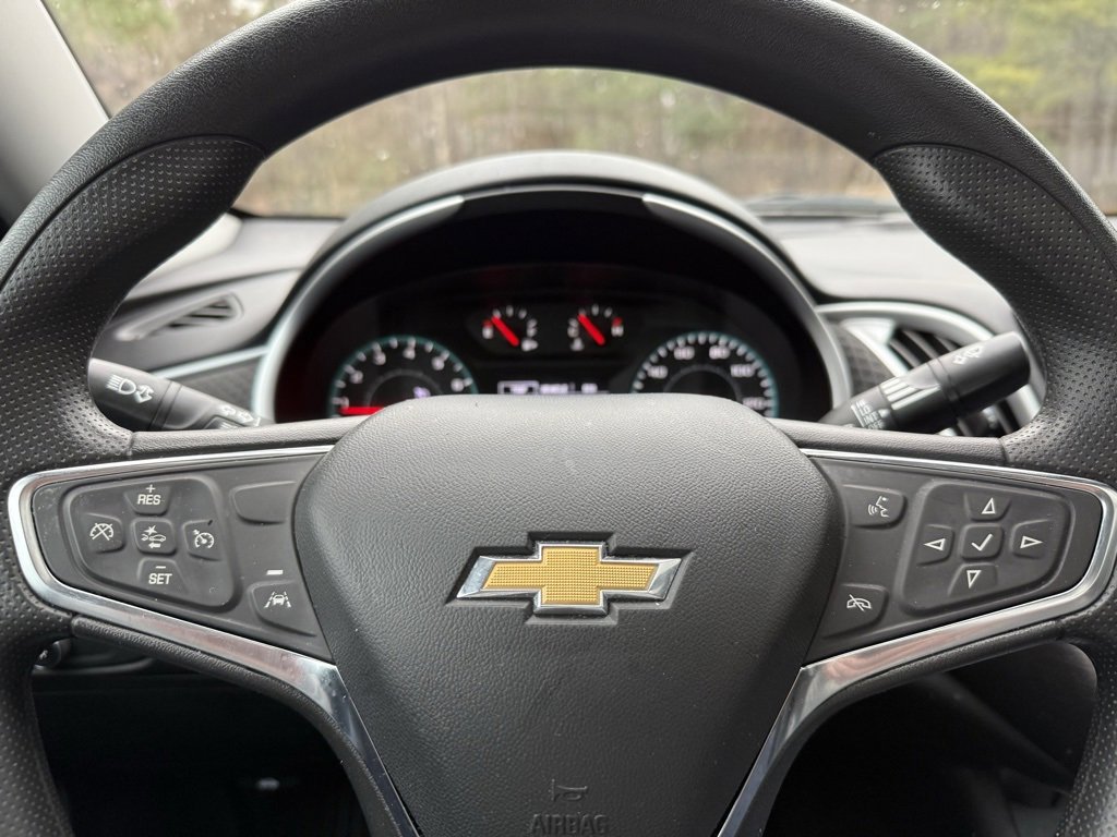 Used 2024 Chevrolet Malibu LT image 17