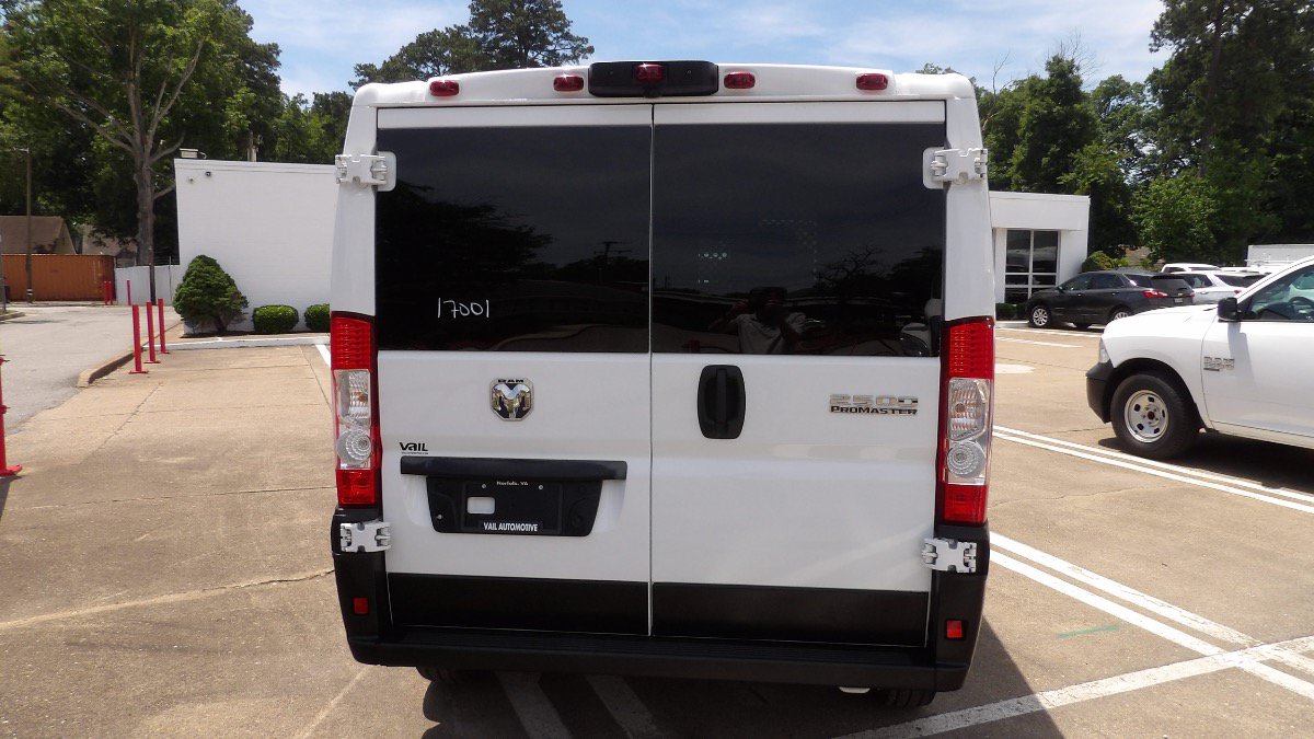 Used 2025 RAM ProMaster 2500 w/ U-Haul Equipment Group FWD image 4