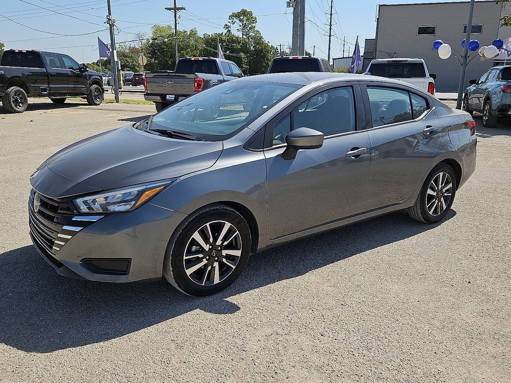 Used 2025 Nissan Versa SV FWD image 2