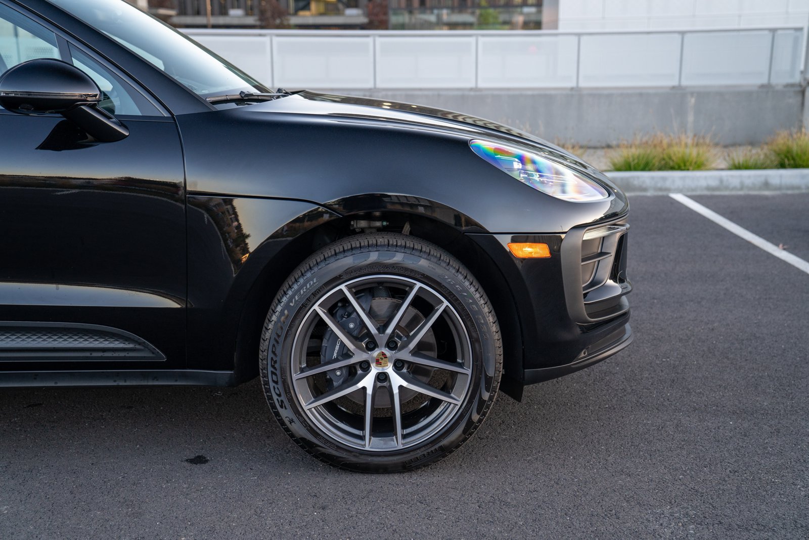 Certified 2026 Porsche Macan Turbo AWD/4WD image 9