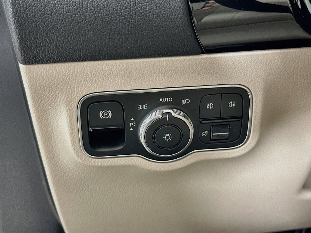 Certified 2026 Mercedes-Benz GLA 250 image 10