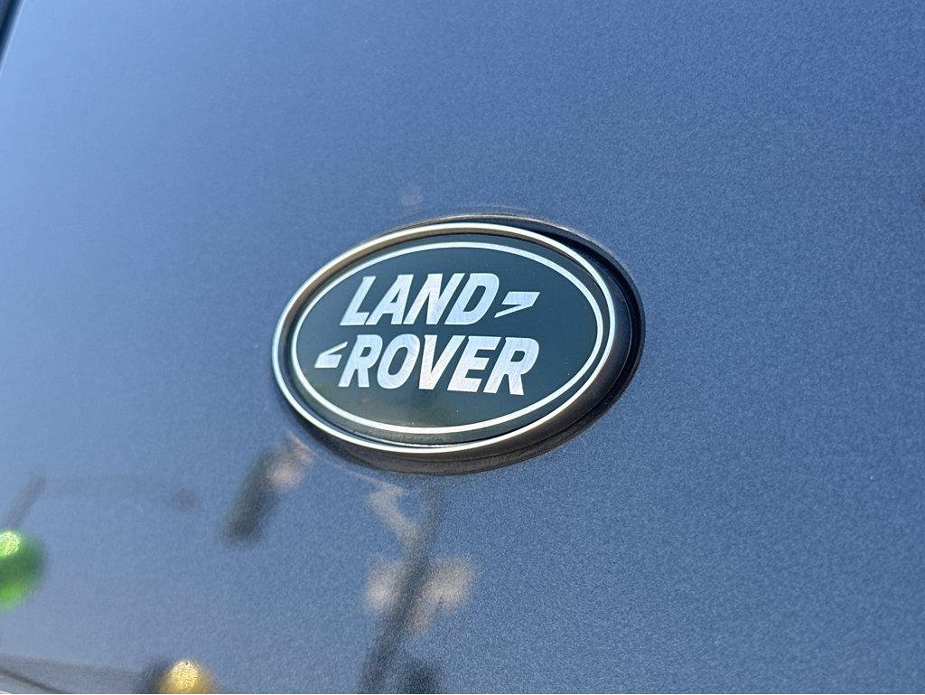 Used 2023 Land Rover Defender 110 SE AWD/4WD image 43