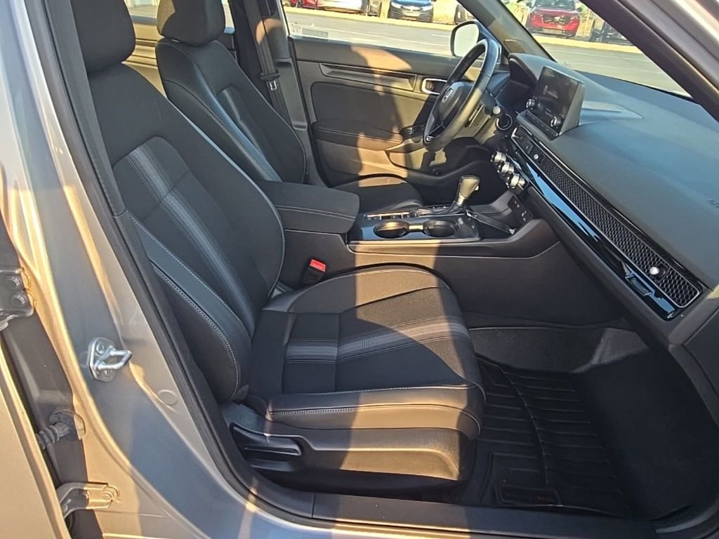 Used 2025 Honda Accord Sport image 29