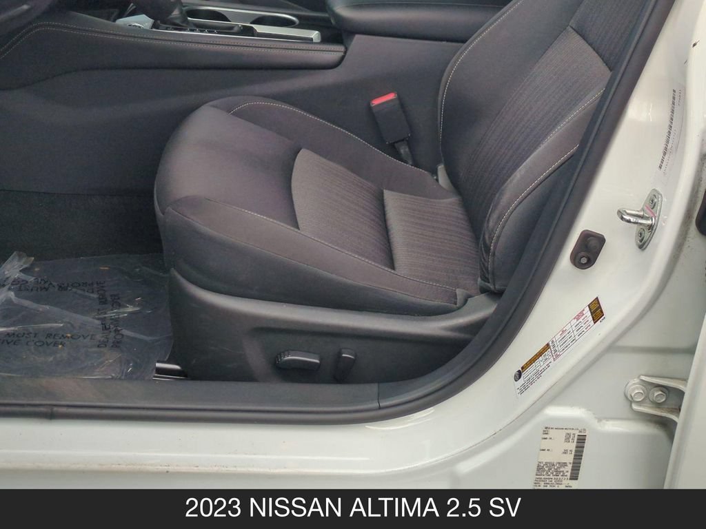 Certified 2023 Nissan Altima 2.5 SV FWD image 15
