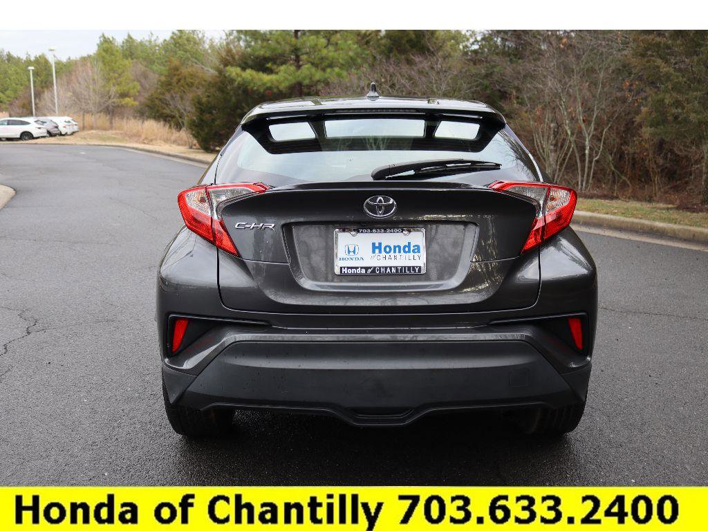 Used 2021 Toyota C-HR XLE image 6