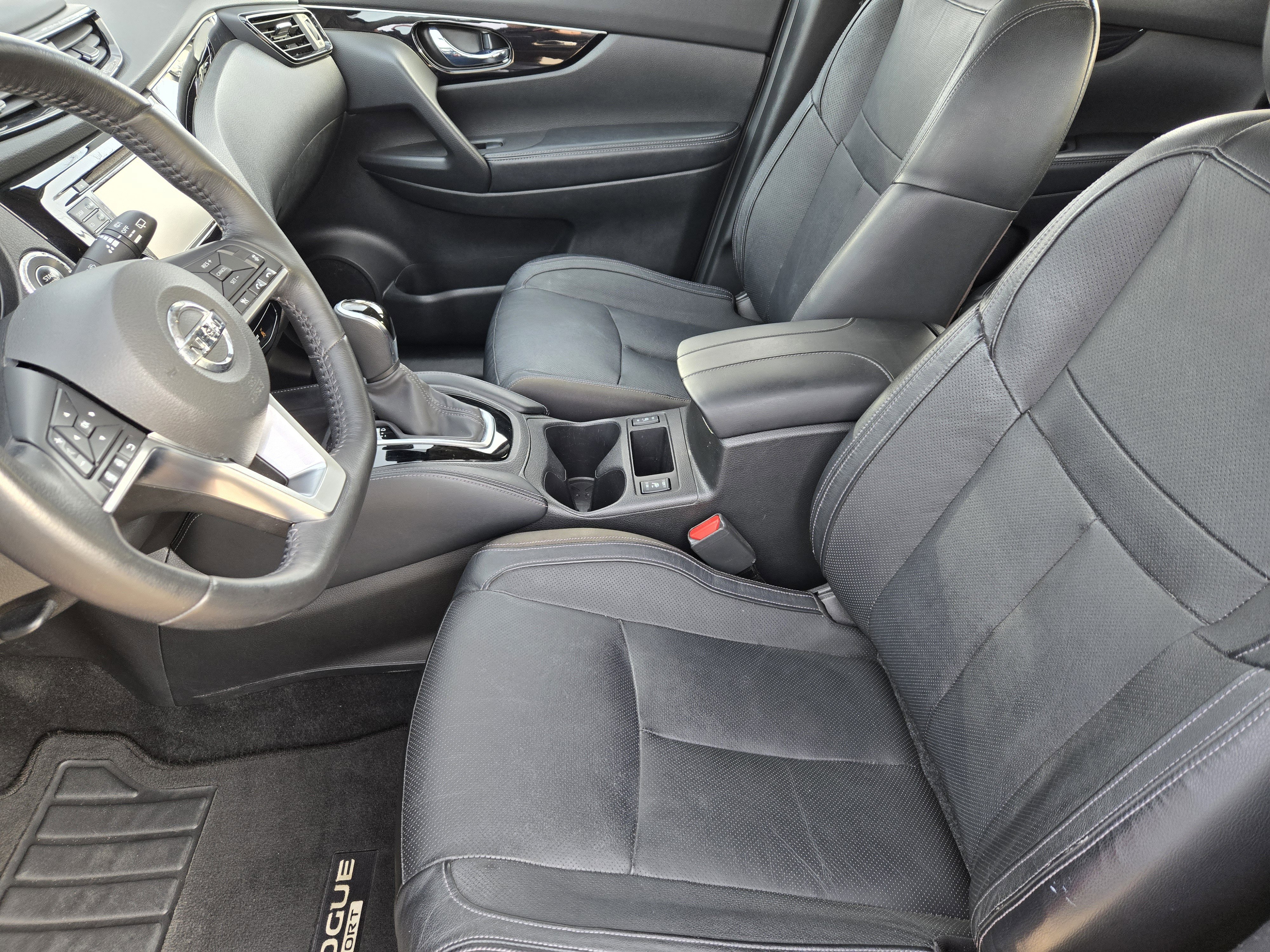 Used 2018 Nissan Rogue Sport SL w/ SL Premium Package image 18