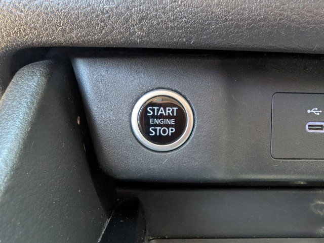 Used 2023 Nissan Rogue S AWD/4WD image 19