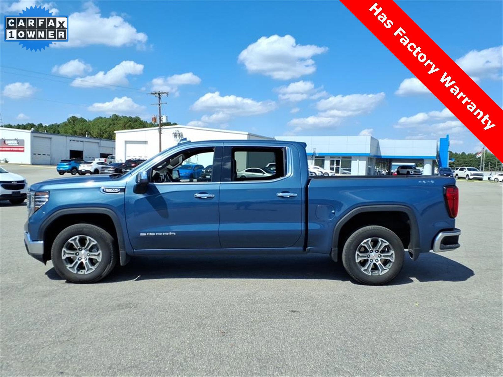 Used 2024 GMC Sierra 1500 SLT image 2