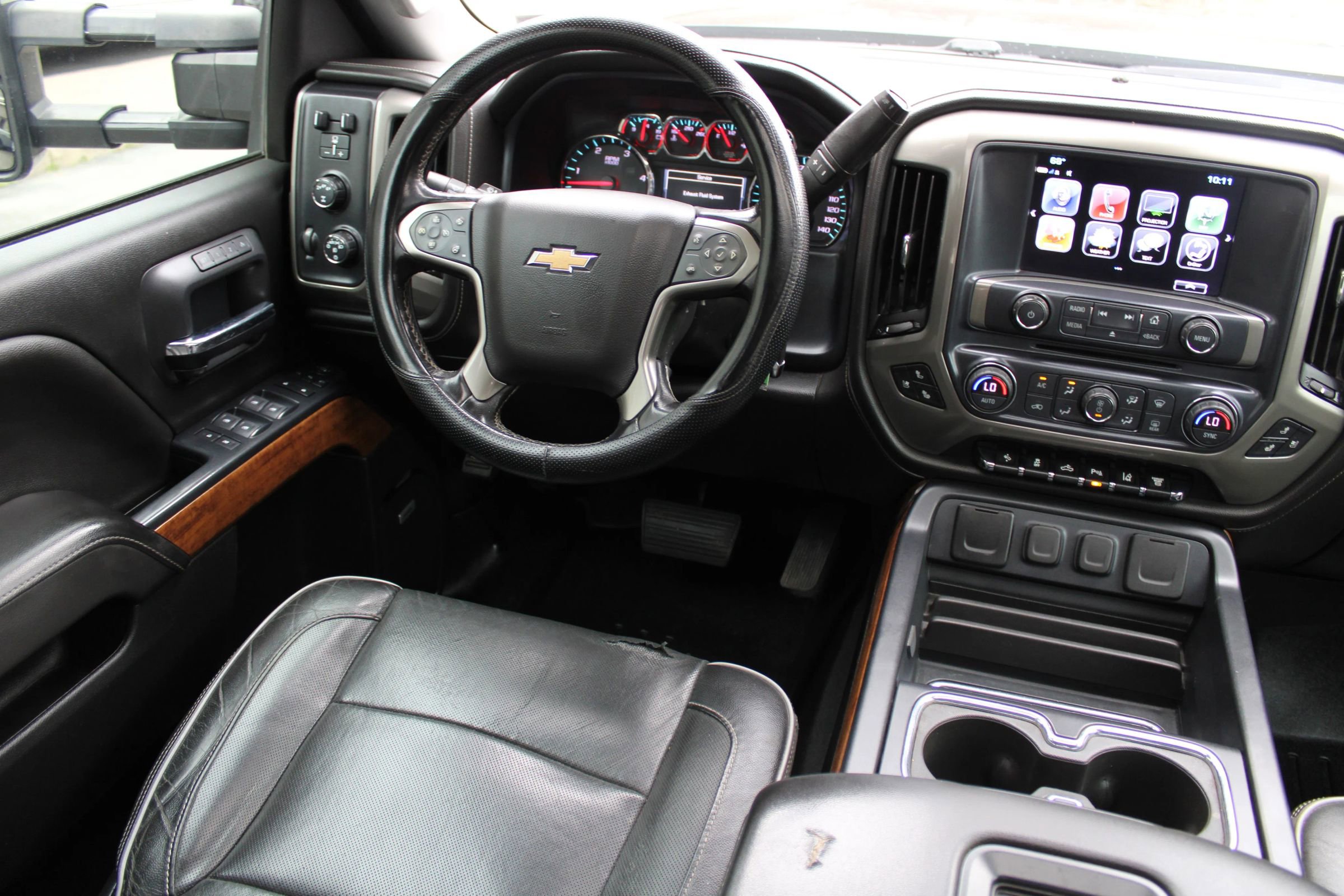 Used 2019 Chevrolet Silverado 2500 High Country w/ Duramax Plus Package image 13