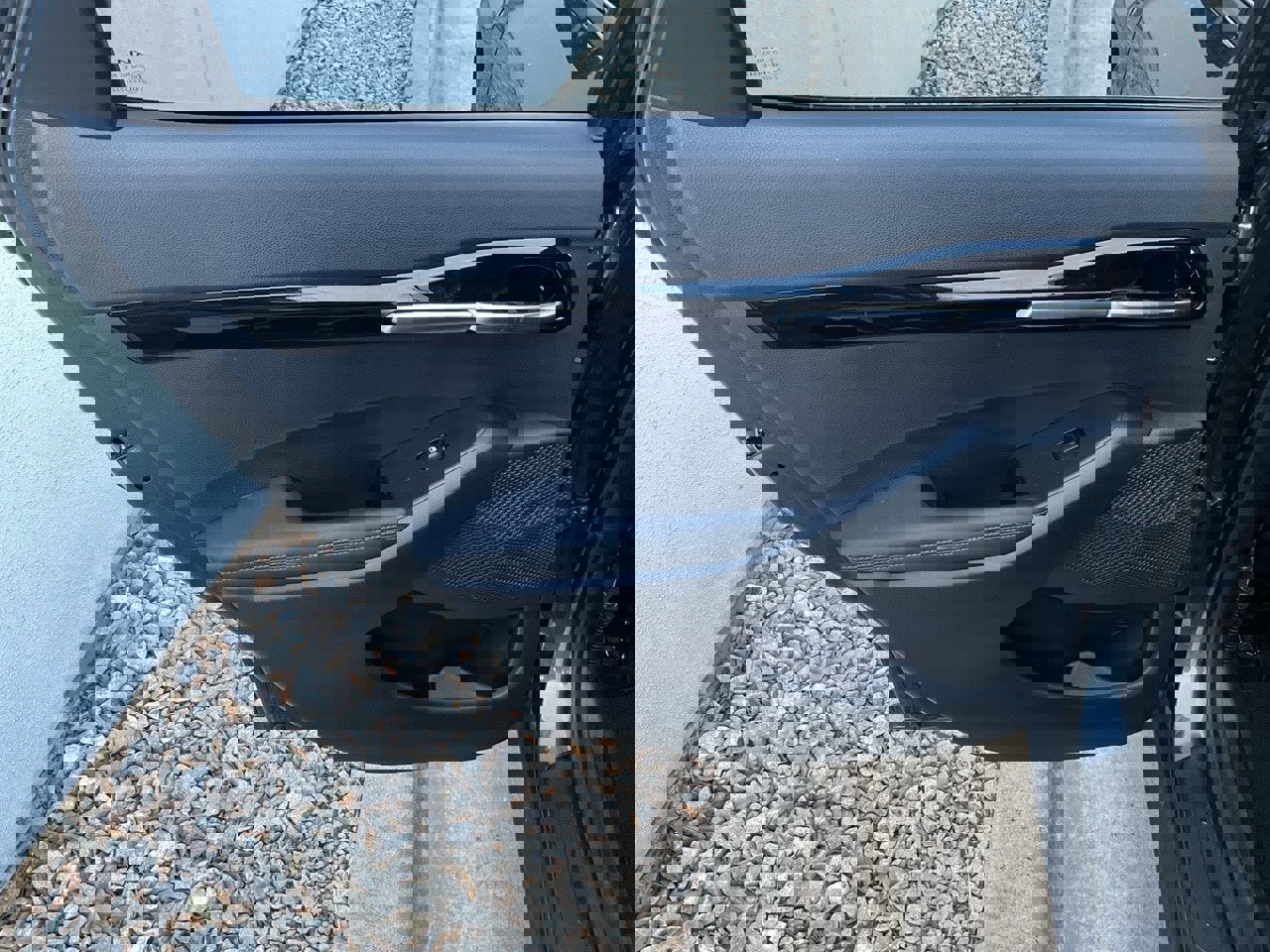 Used 2025 Kia Seltos S image 19