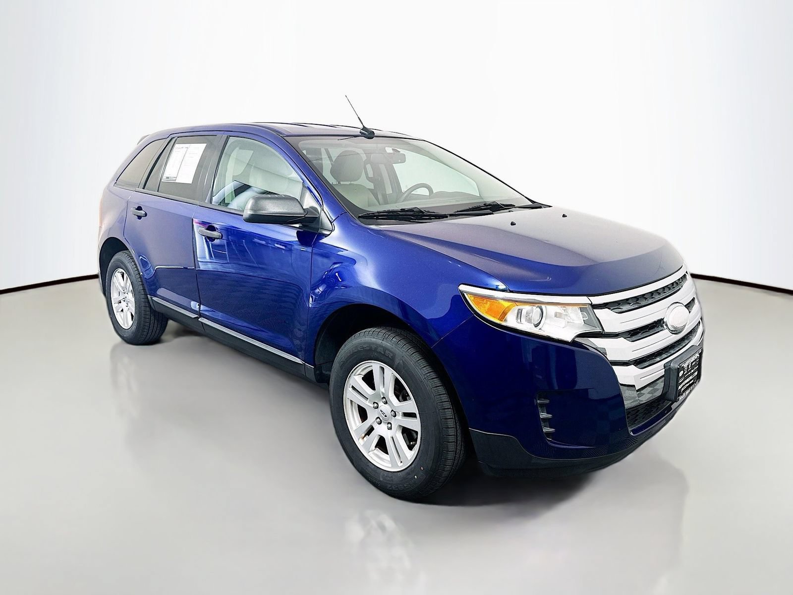 Used 2013 Ford Edge SE FWD image 1