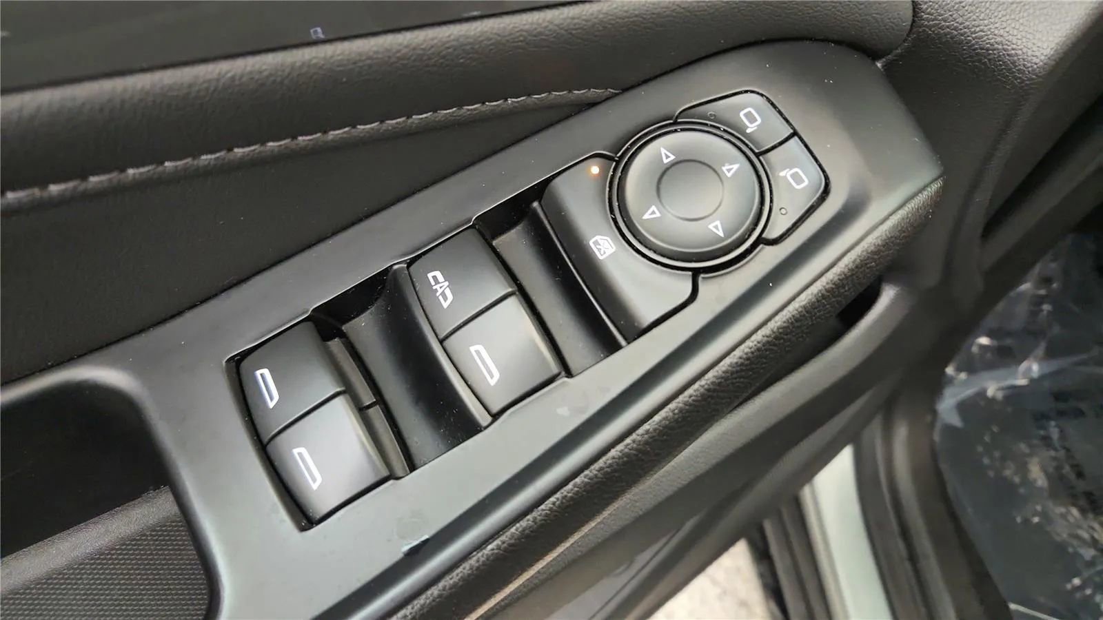 Used 2023 Chevrolet Traverse LT image 31