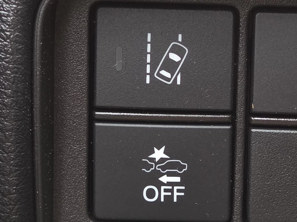 Used 2021 Honda CR-V EX image 25