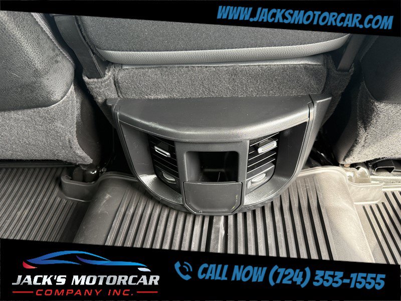 Used 2024 RAM 3500 Tradesman w/ Chrome Appearance Group AWD/4WD image 25