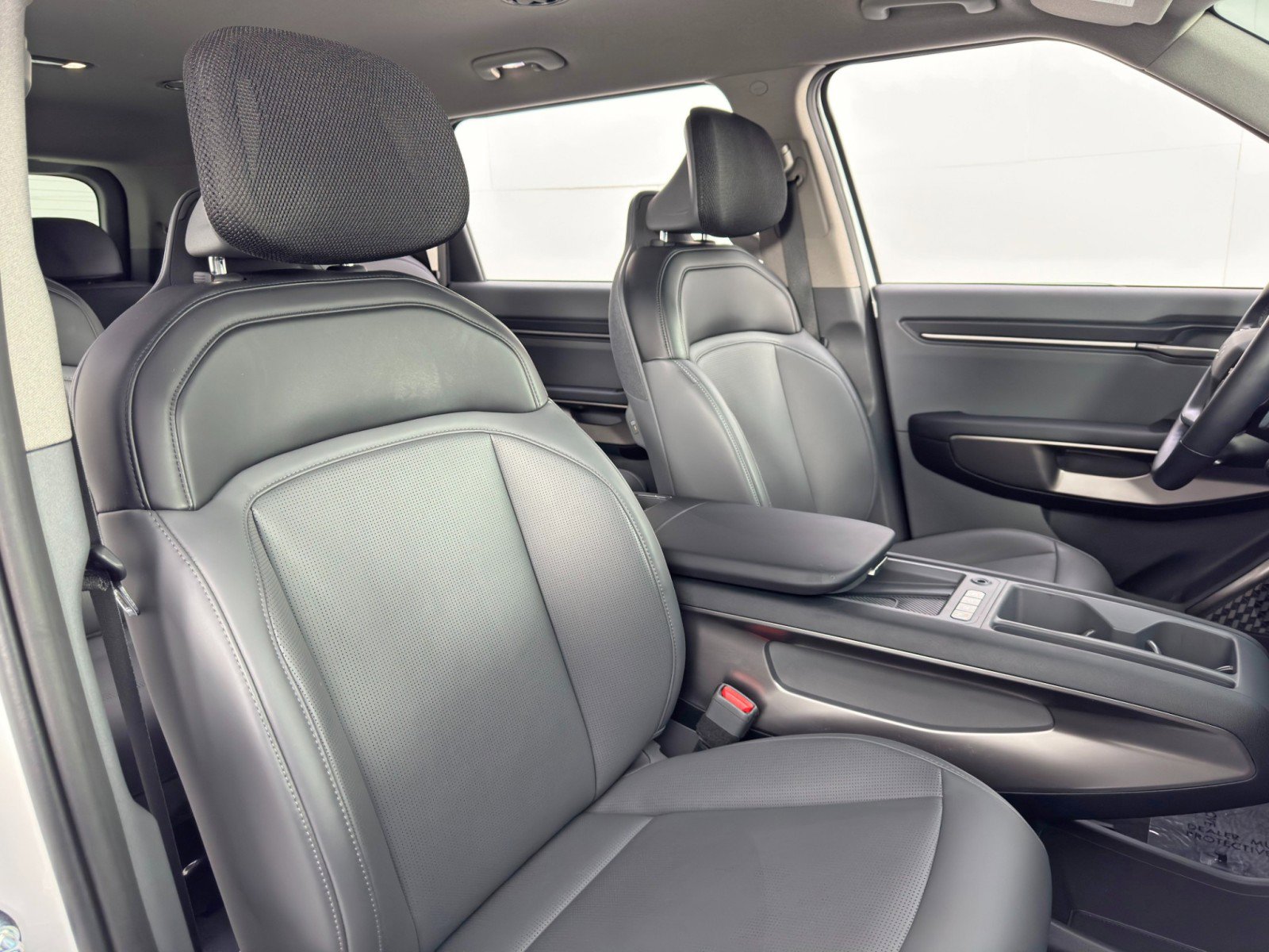 Used 2024 Kia EV9 Light Long Range image 38