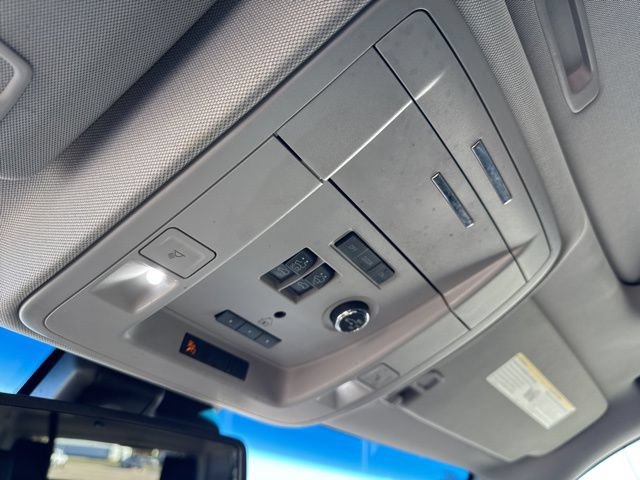 Used 2020 Chevrolet Suburban Premier AWD/4WD image 22