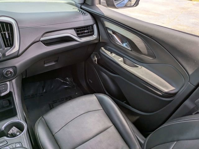 Used 2022 GMC Terrain SLT w/ Infotainment Package II FWD image 15