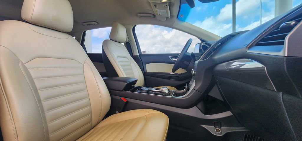 Used 2020 Ford Edge SEL w/ Convenience Package FWD image 24