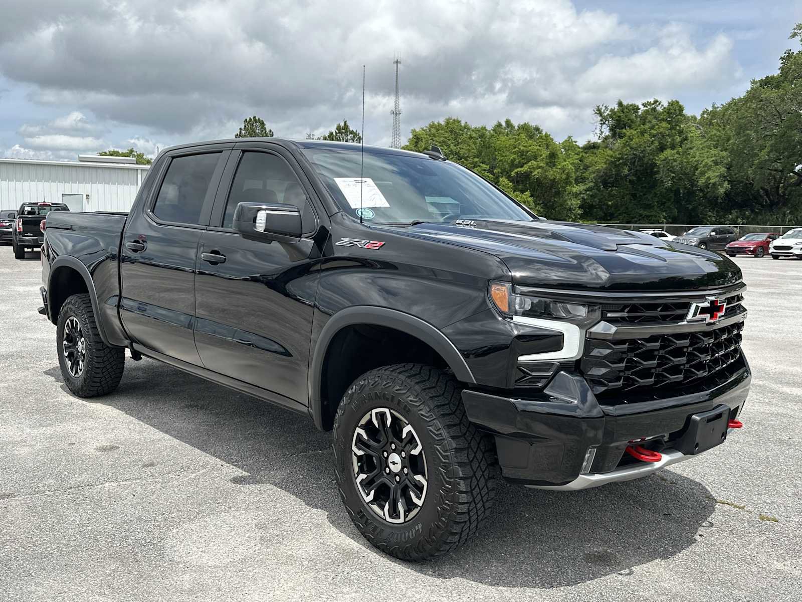 Used 2023 Chevrolet Silverado 1500 ZR2 w/ Technology Package AWD/4WD image 2