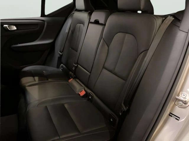 Used 2025 Volvo XC40 B5 Plus AWD/4WD image 68
