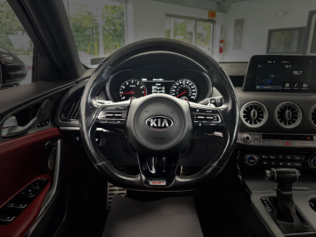 Used 2021 Kia Stinger GT1 AWD/4WD image 18