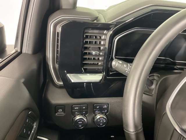 Used 2025 GMC Sierra 2500 SLT AWD/4WD image 18