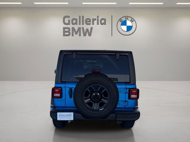 Used 2025 Jeep Wrangler Sport AWD/4WD image 8