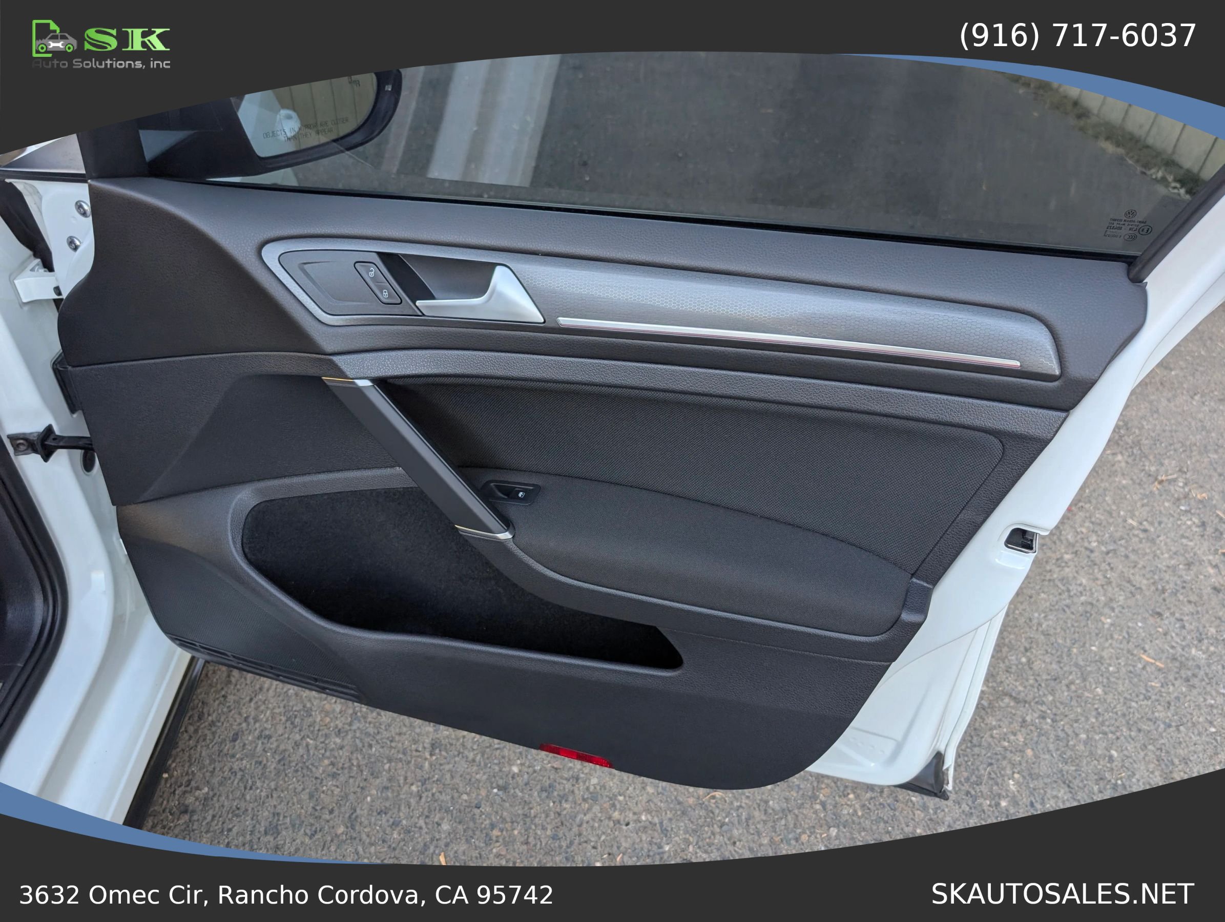 Used 2019 Volkswagen GTI S FWD image 29