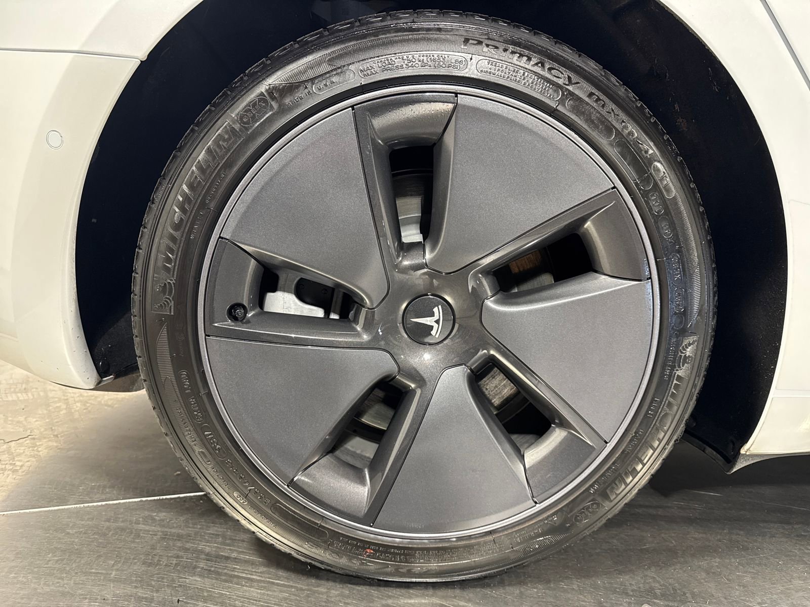 Used 2021 Tesla Model 3 Standard Range Plus image 13