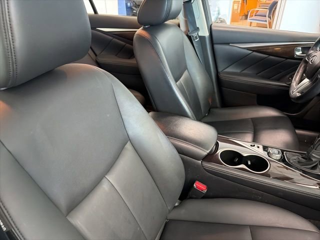 Used 2019 INFINITI Q50 Luxe w/ Essential Package (3.0T Luxe) image 30