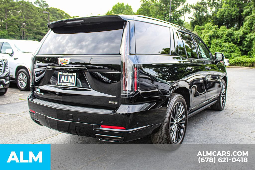 Used 2026 Cadillac Escalade Platinum Sport w/ LPO, Floor Liner Package AWD/4WD image 6
