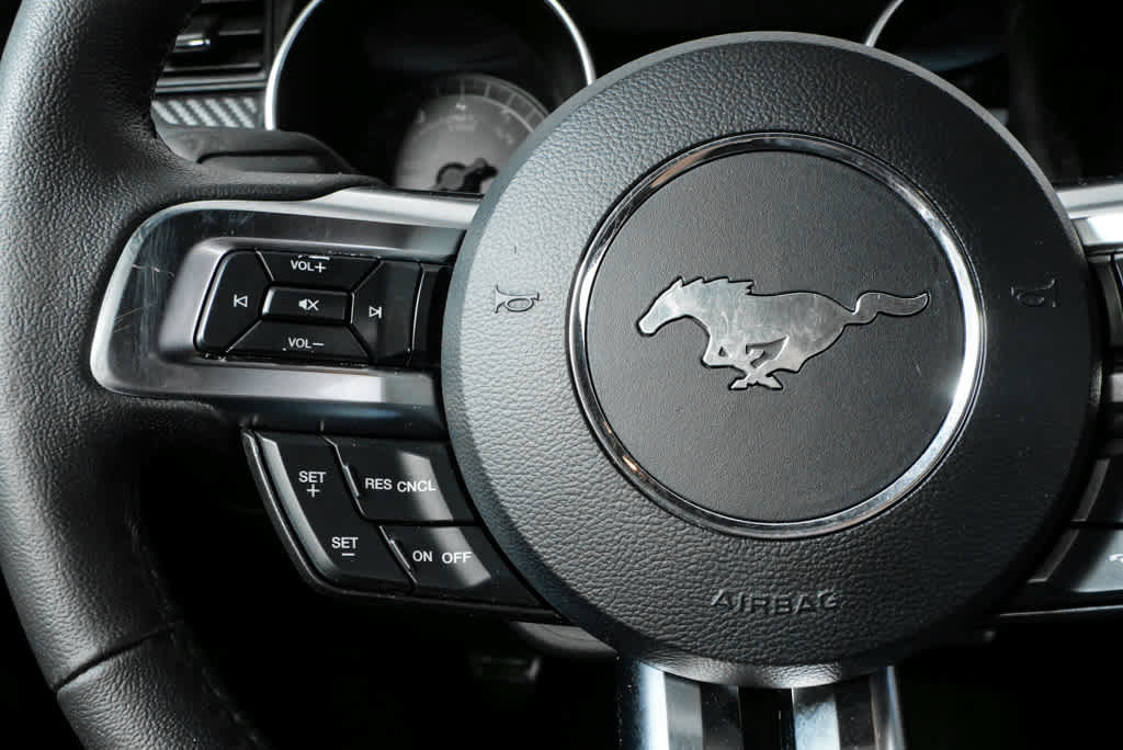 Used 2019 Ford Mustang Coupe image 9