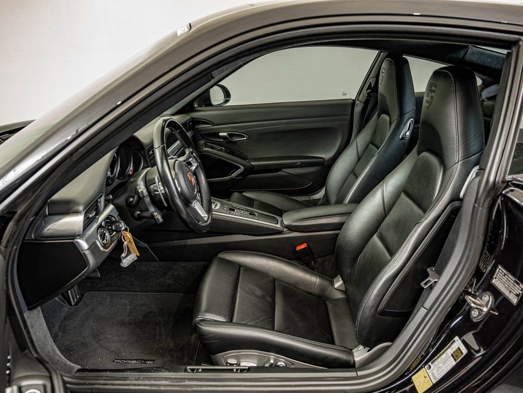 Used 2017 Porsche 911 Carrera S image 4