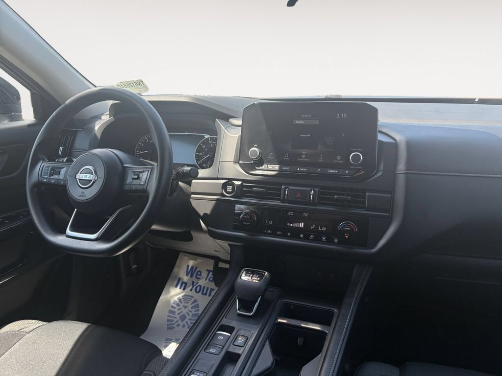 Used 2025 Nissan Pathfinder S FWD image 10