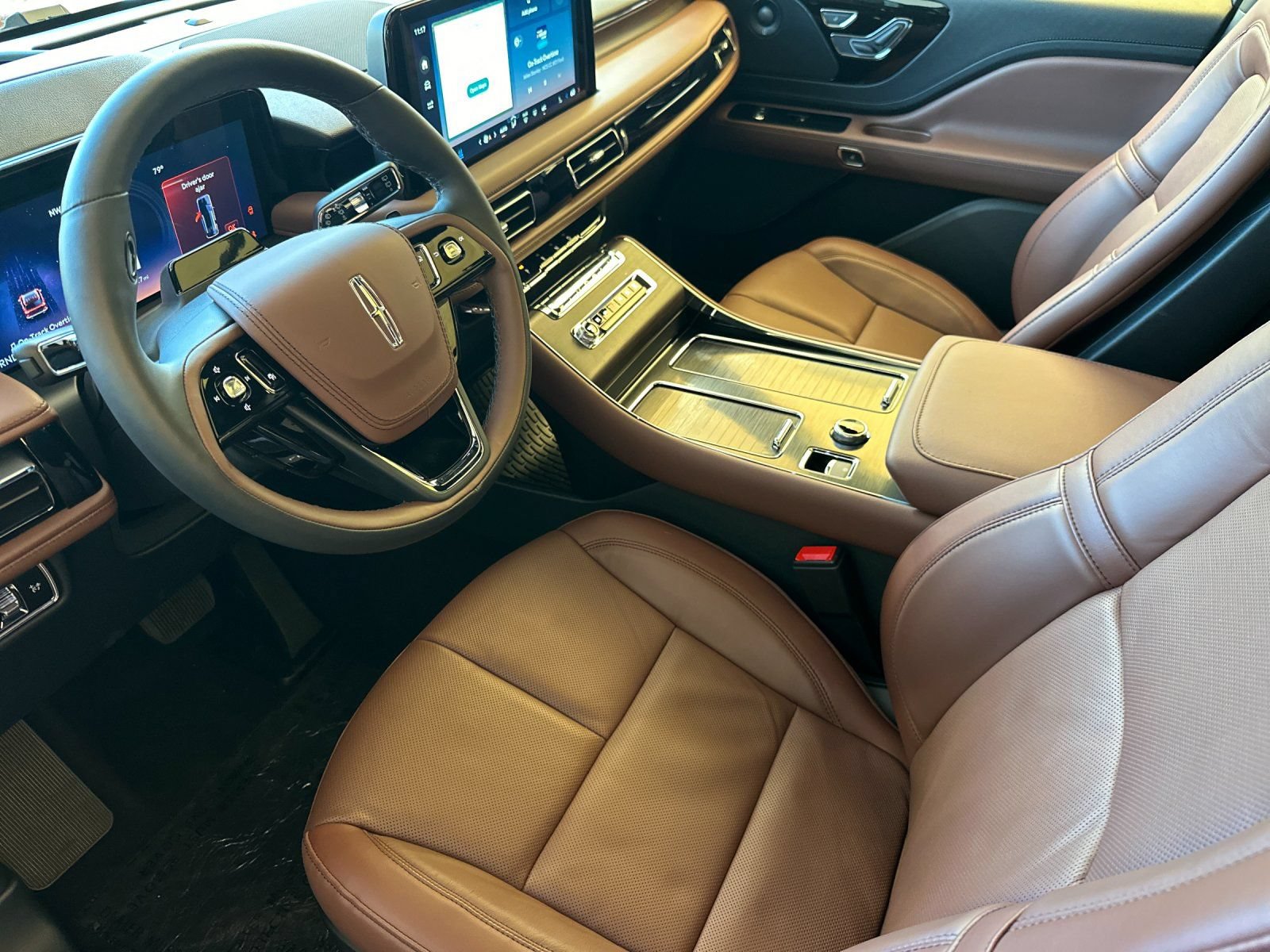 New 2026 Lincoln Aviator Reserve AWD/4WD image 9