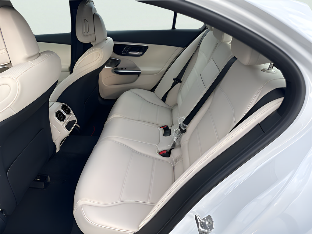 Certified 2026 Mercedes-Benz C 300 4MATIC Sedan image 21
