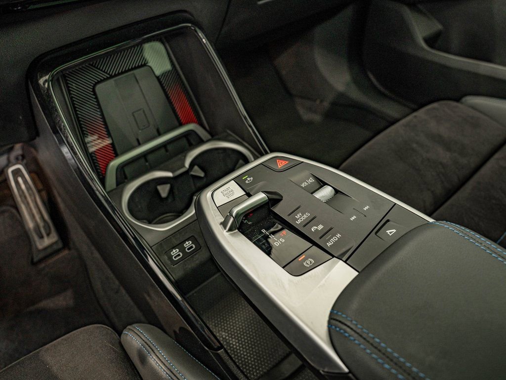 Used 2025 BMW X2 M35i AWD/4WD image 29