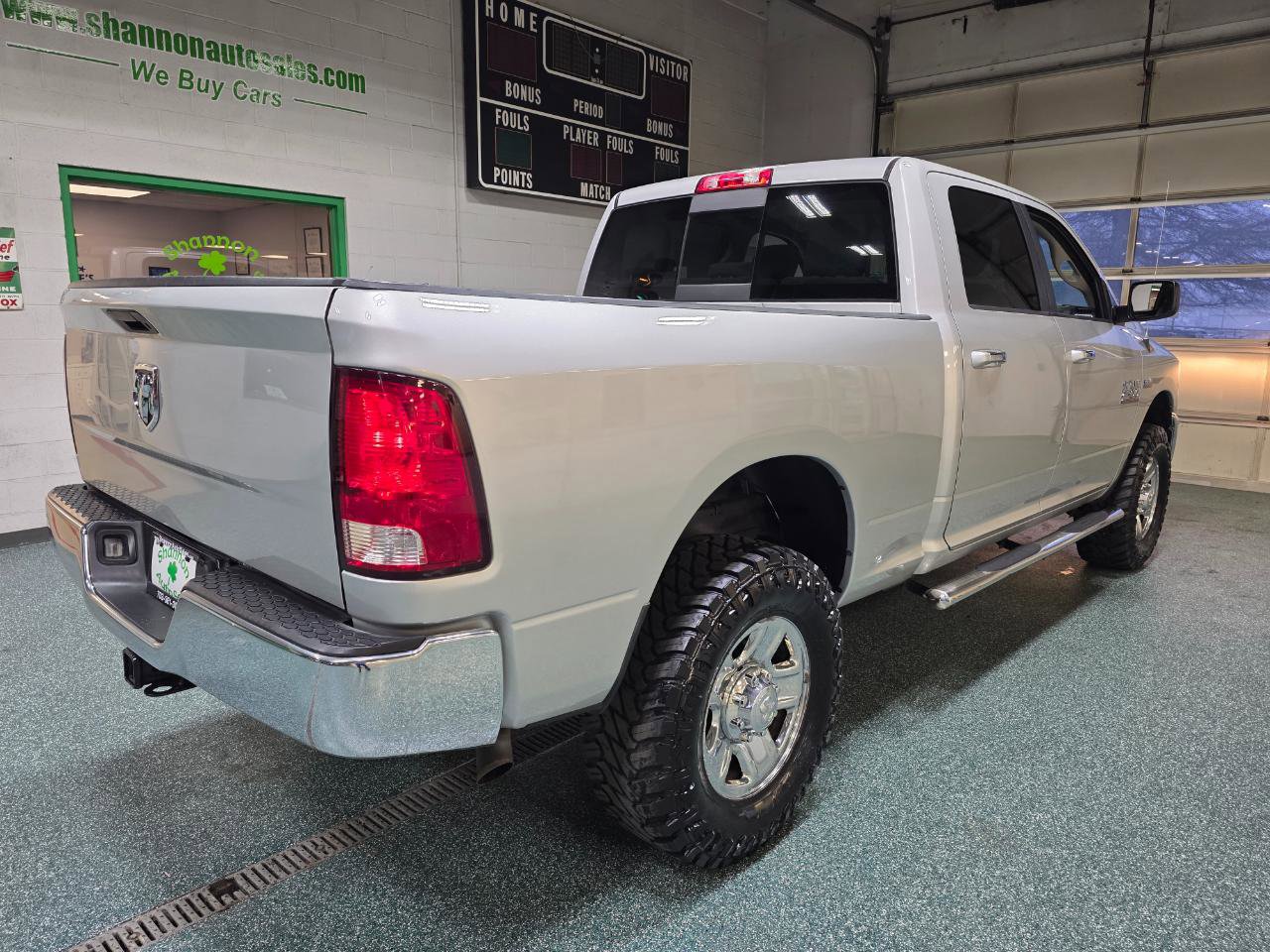 Used 2017 RAM 2500 SLT image 6