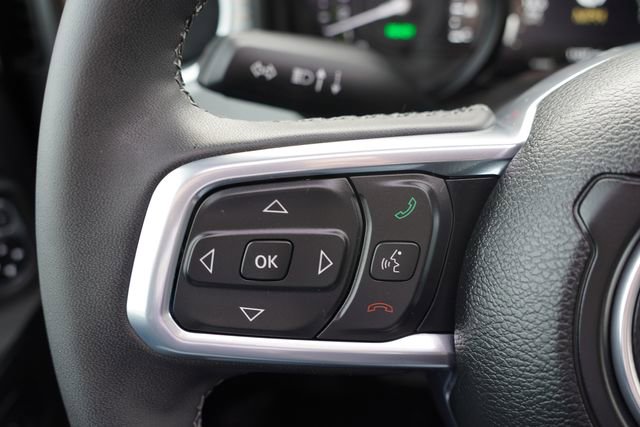 Used 2025 Jeep Wrangler Unlimited Sahara w/ Safety Group image 30