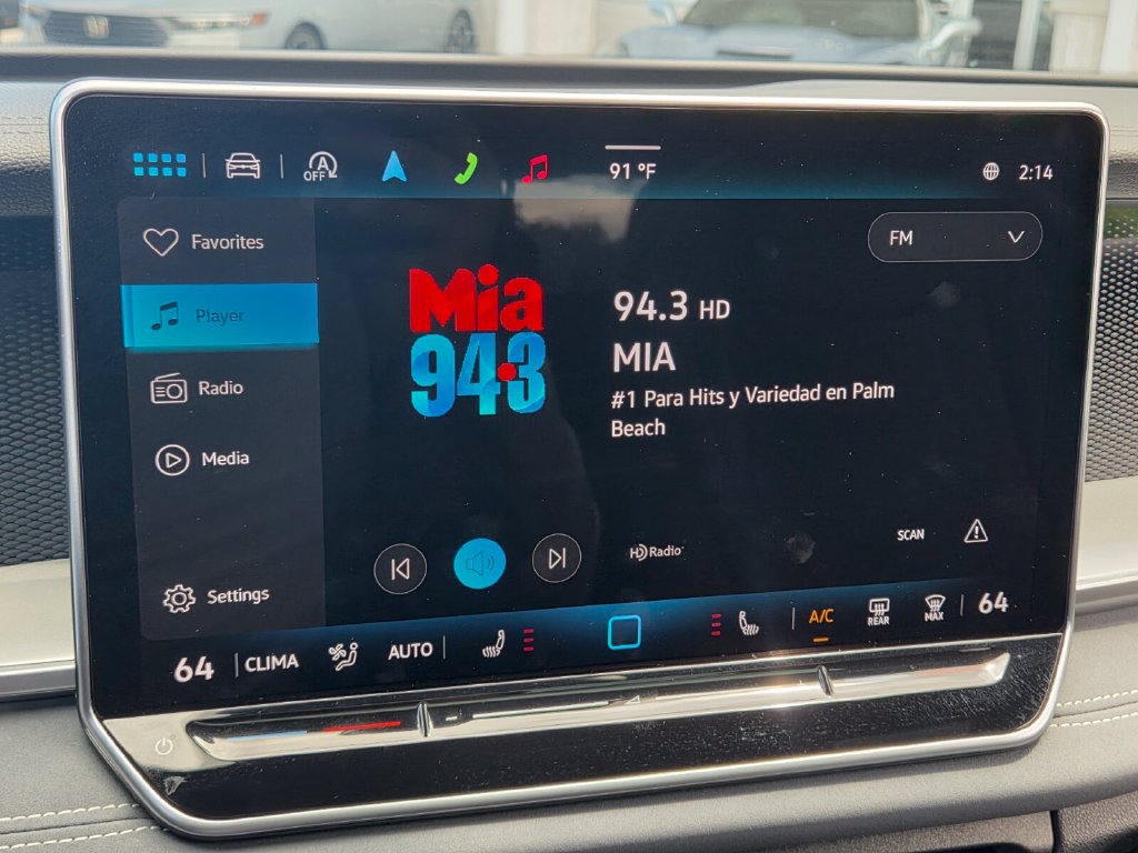 Used 2025 Volkswagen Tiguan SE R-Line AWD/4WD image 23
