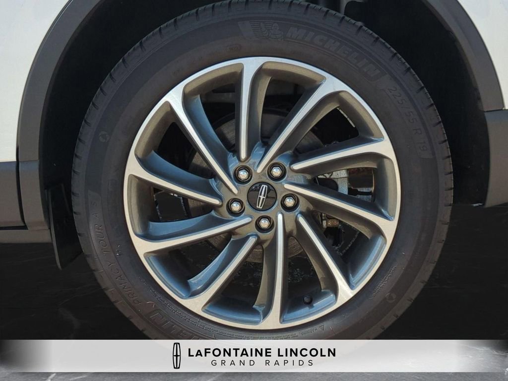 Certified 2024 Lincoln Corsair AWD w/ Equipment Group 101A image 33