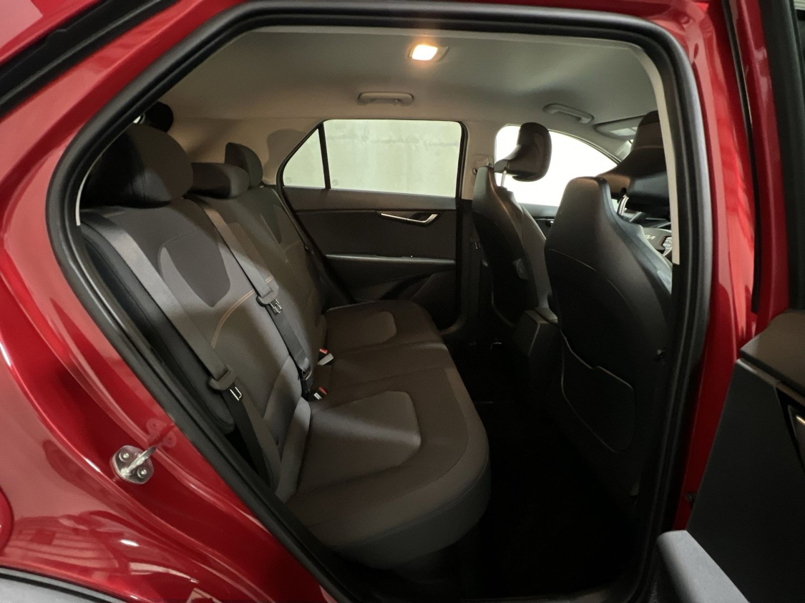 Used 2024 Kia Niro LX FWD image 41