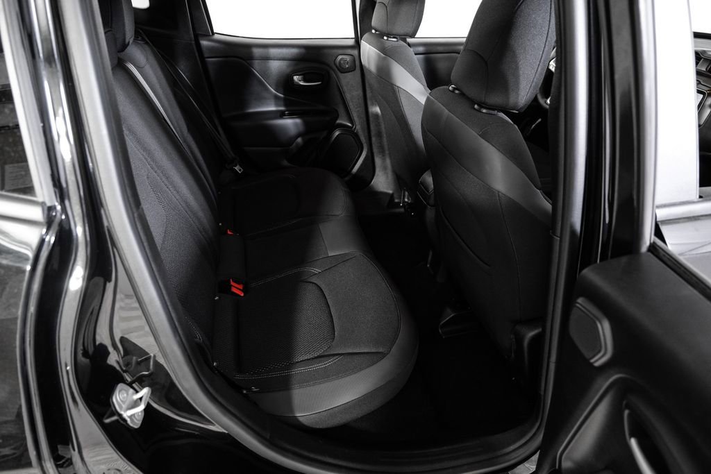 Used 2023 Jeep Renegade Altitude w/ Sun/Sound Group image 39