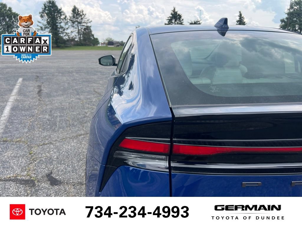 Used 2025 Toyota Prius XLE AWD/4WD image 17