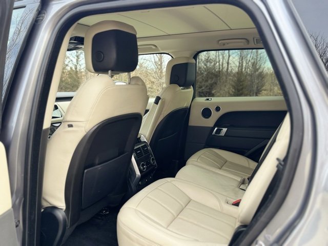 Used 2020 Land Rover Range Rover Sport HSE Dynamic image 13