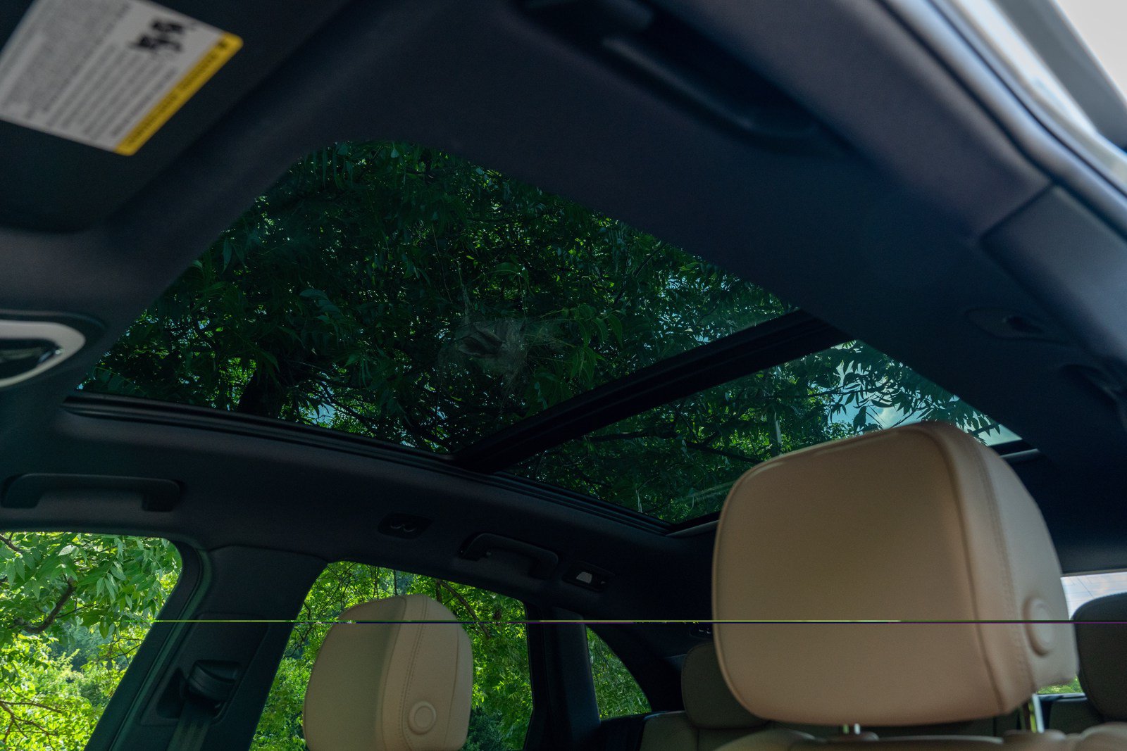 Certified 2026 Porsche Macan AWD/4WD image 31