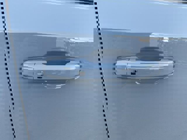 Used 2024 Chevrolet Silverado 1500 LT image 16