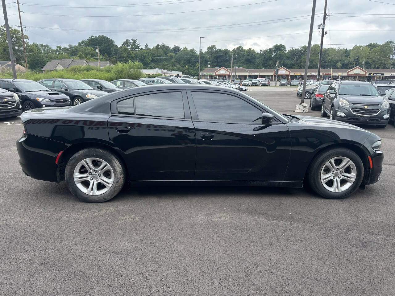Used 2021 Dodge Charger SXT w/ Leather Interior Group image 6
