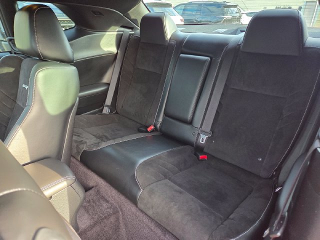 Used 2017 Dodge Challenger SRT RWD image 12